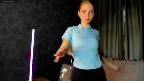 Snapshot of princess_li1y chatting on 07-31-26, 01:16 Lily online show from 07-31-26, 01:16