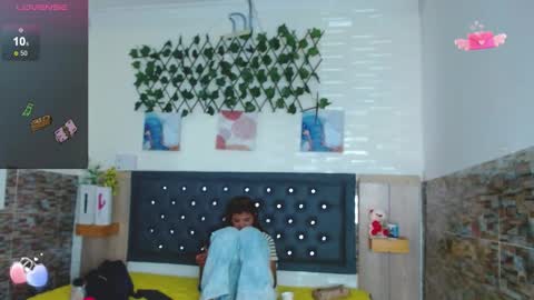 Snapshot of princess_martinez chatting on 03-06-25, 03:35 Princess Martinez online show from 03-06-25, 03:35