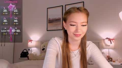 Princess Diana online show from 05-18-26, 08:14