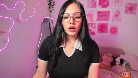 Snapshot of princess_saris chatting on 06-03-26, 08:14 online show from 06-03-26, 08:14