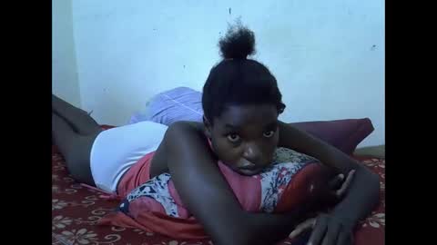 princess_scovia online show from 05-26-26, 02:07