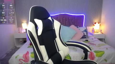 princess_skinny18 online show from 06-03-26, 06:13