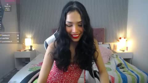 princess_skinny18 online show from 06-04-26, 07:20