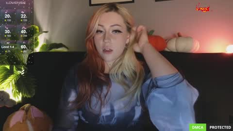 Snapshot of princess_sofiee chatting on 01-20-25, 08:29 Yo Im Sofiee online show from 01-20-25, 08:29