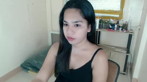Snapshot of princess_yurie chatting on 06-14-26, 03:19 Yurie online show from 06-14-26, 03:19