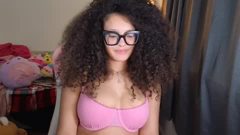 Snapshot of princessamberrrxo chatting on 02-19-25, 04:22 Amber online show from 02-19-25, 04:22