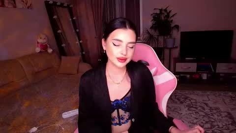 princessamira1 online show from 01-10-26, 03:47
