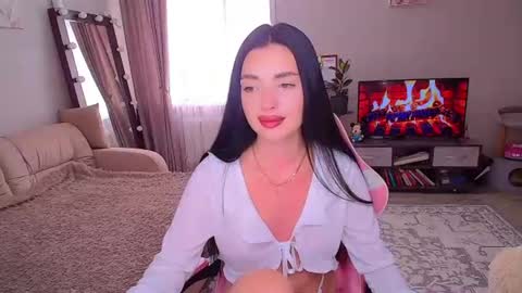 princessamira1 online show from 08-06-26, 06:15