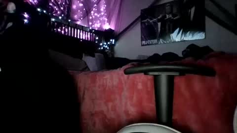 Snapshot of princesshollylove chatting on 10-10-25, 06:12 Holly love online show from 10-10-25, 06:12