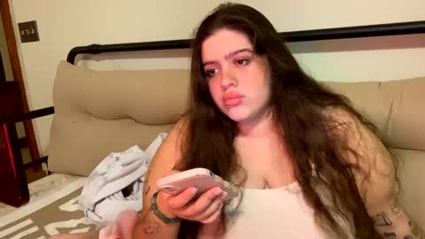 Snapshot of princesslaylaa chatting on 12-03-24, 06:48 princessviccxo online show from 12-03-24, 06:48