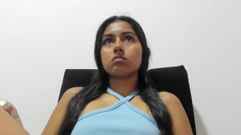 Snapshot of princesslittle_20 chatting on 05-02-26, 11:10 EMMY online show from 05-02-26, 11:10