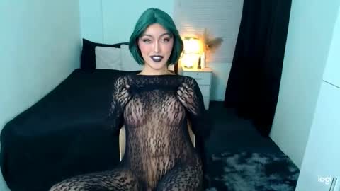 Love online show from 03-11-25, 07:04