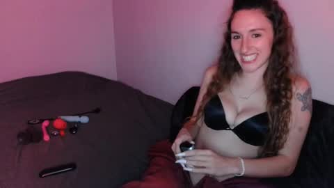 Naomi  online show from 08-03-26, 03:38