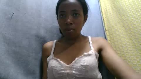 Snapshot of prisca880319 chatting on 04-17-26, 10:18 prisca880319 online show from 04-17-26, 10:18