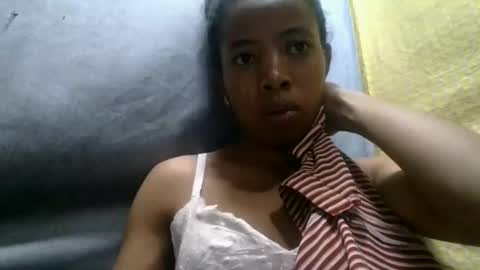 Snapshot of prisca880319 chatting on 04-28-26, 09:36 prisca880319 online show from 04-28-26, 09:36