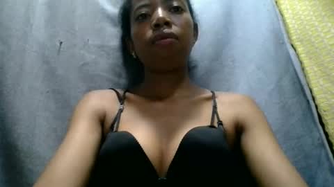 Snapshot of prisca880319 chatting on 05-03-26, 03:01 prisca880319 online show from 05-03-26, 03:01