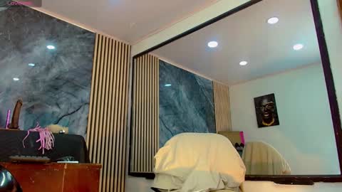 priscilarainbow online show from 03-08-25, 08:46