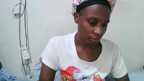 pritty_amber online show from 04-20-26, 06:16