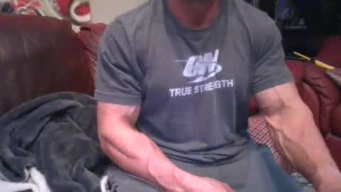 MUSCLEGOD online show from 04-07-26, 09:04
