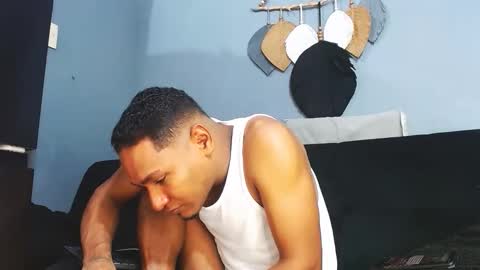 Grande y Gruesa online show from 04-19-26, 02:11