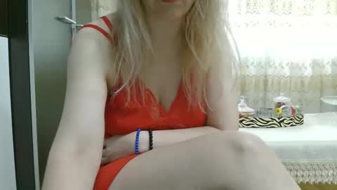 Snapshot of pryncess_sweety chatting on 05-18-26, 06:41 Pryncess sweety online show from 05-18-26, 06:41