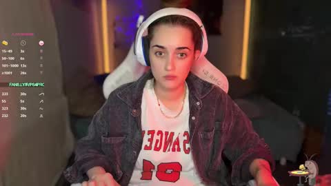 Queen of Pain online show from 11-11-25, 08:42