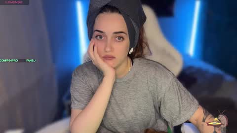 Queen of Pain online show from 12-05-25, 02:25