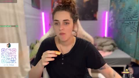 Queen of Pain online show from 02-28-26, 01:39