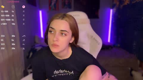 Queen of Pain online show from 04-09-26, 06:19