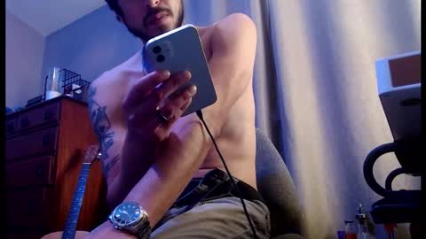 Sk8wave online show from 12-18-25, 02:28