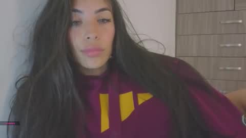 Snapshot of pssiquiss chatting on 11-06-25, 10:43 Katerine online show from 11-06-25, 10:43