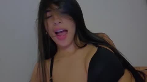 Snapshot of pssiquiss chatting on 12-19-25, 05:36 Katerine online show from 12-19-25, 05:36