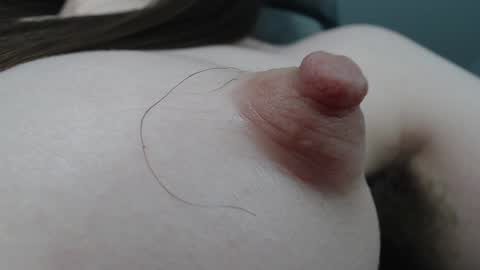 Snapshot of psychegirl chatting on 02-05-25, 04:25 psychegirl online show from 02-05-25, 04:25