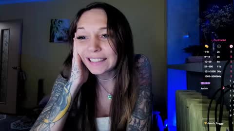 LUCY -----    online show from 11-15-25, 04:03