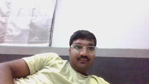 Snapshot of ptl1711 chatting on 04-05-26, 03:53 ptl1711 online show from 04-05-26, 03:53