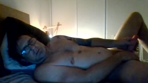 Snapshot of pulllin4u chatting on 07-01-26, 12:51 pulllin4u online show from 07-01-26, 12:51