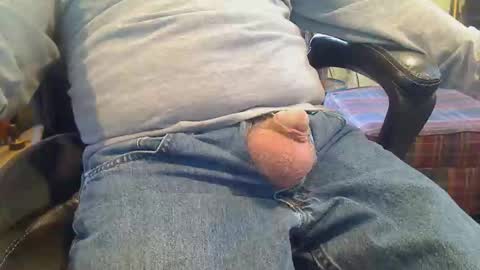 pulltoy1 online show from 02-02-26, 04:49