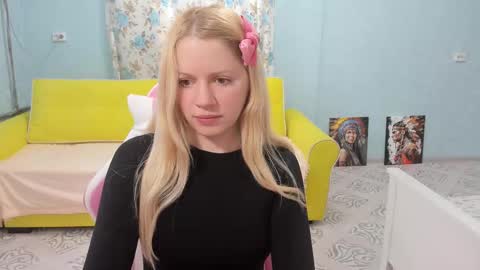 Victoria online show from 03-22-26, 02:15