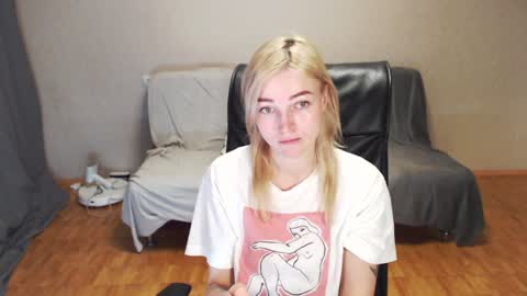 Polly online show from 12-17-24, 12:00