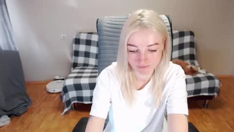 Polly online show from 03-28-26, 04:45