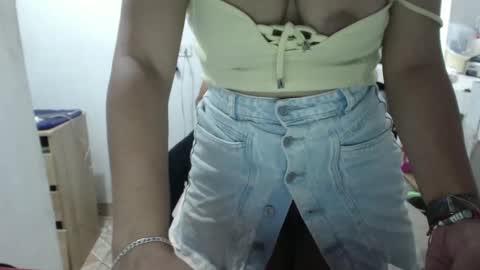 Snapshot of pummpummm chatting on 12-16-24, 10:45 pummpummm online show from 12-16-24, 10:45