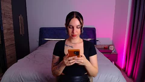 Julia online show from 04-08-26, 05:13