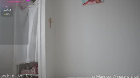 Snapshot of pureangeldolores chatting on 02-27-25, 02:32 i dont do shows for free. watching here silently and waiting for me to start showing you something for free is useless online show from 02-27-25, 02:32