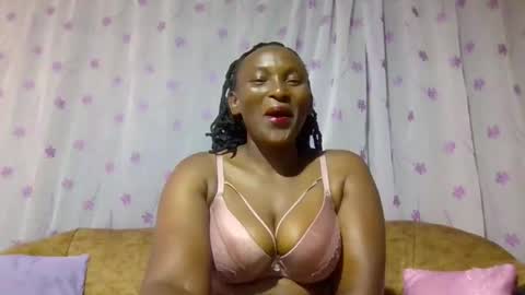 Snapshot of puresweetness20 chatting on 05-11-26, 07:47 puresweetness20 online show from 05-11-26, 07:47
