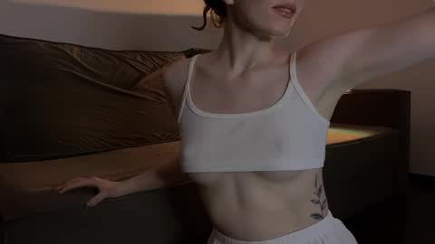 Marie online show from 02-10-25, 03:24