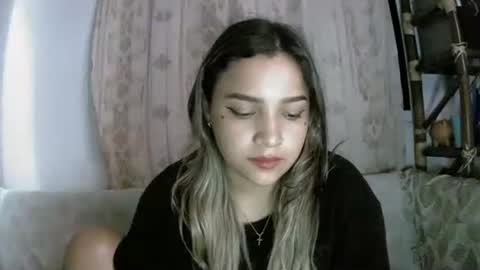 Lizzy online show from 04-21-26, 07:47