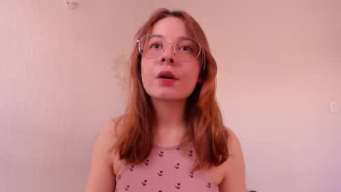 Snapshot of purple_opal chatting on 09-11-25, 04:07 Vero online from Tuesday to Sunday online show from 09-11-25, 04:07