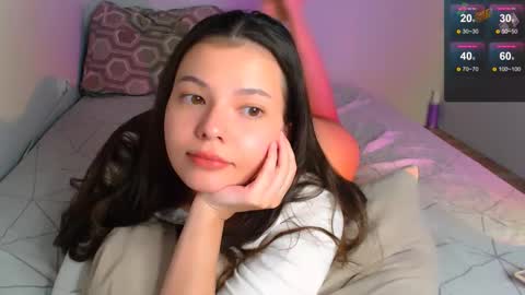 Snapshot of purple_peach chatting on 10-23-25, 01:21 Carolyn online show from 10-23-25, 01:21