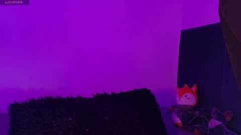 Snapshot of purplelilith3 chatting on 06-16-26, 11:02 Purple Lilith online show from 06-16-26, 11:02