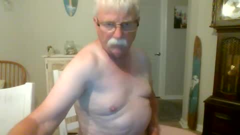 Snapshot of purpleshroom chatting on 06-10-26, 03:18 purpleshroom online show from 06-10-26, 03:18